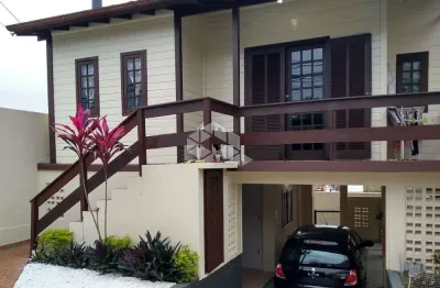 Casa com 4 quartos à venda na Rua Professor José de Senna Pereira, 239, Capoeiras, Florianópolis