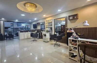 Ponto comercial à venda na Rua Koesa, 141, Kobrasol, São José
