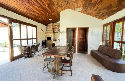 Casa a venda no campeche 110 metros quadrados com 2 quartos, 2 banheiro, piscina