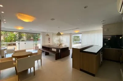 Apartamento com três dormitórios, sendo um com suíte, no centro de florianópolis, próximo ao shopping beiramar