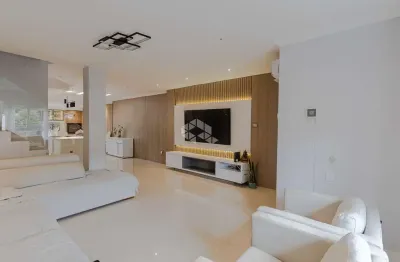 Belíssima casa no chácara das pedras 03 dormitorios c/ vaga