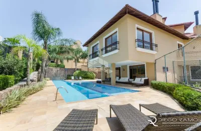 Casa em condomínio fechado com 4 quartos à venda na Rua Ana Maltz Knijnik, 100, Três Figueiras, Porto Alegre