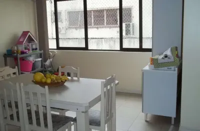 Apartamento 2 quartos com suíte, com banheira,  churrasqueira, elevador e vaga passo d'areia