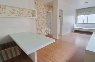 Apartamento 2 dormitórios,sem vaga e semimobiliado...