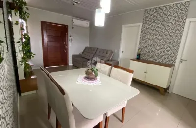 Casa na mario quintana de 2 dorm, 1  banheiro, churrasqueira, 3 vagas de carro