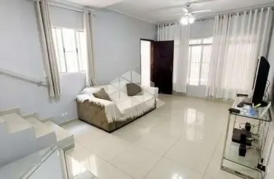 Casa com 2 quartos à venda na Rua Elizete Cardoso, 66, Furnas, São Paulo