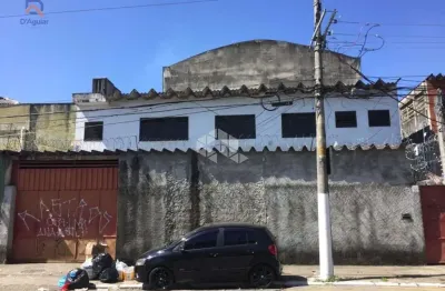 Oportunidade única: imóvel comercial com estrutura completa para sua empresa