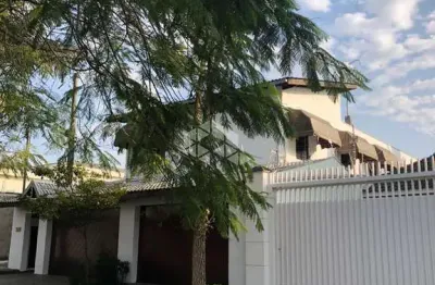 Sobrado a venda com terreno com área construída aproximadamente 650m²