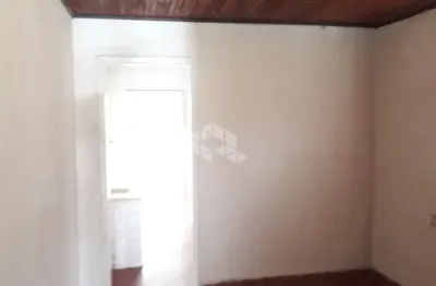 Oportunidade para Investidores: Terreno com 4 casas independentes, todas locadas!