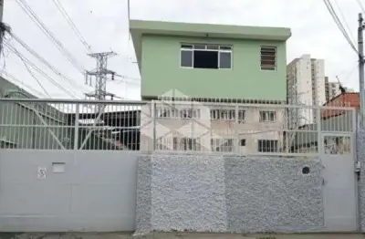 Casa sobrado para Investimento - Excelente Oportunidade de Renda no Jardim Brasil - Zona Norte