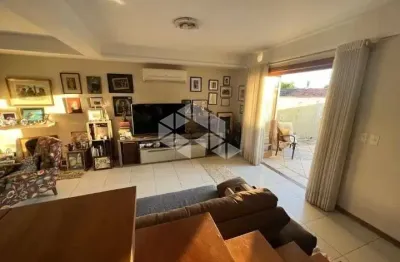 Casa com 4 quartos à venda na Rua Monte Alverne, 495, Chácara das Pedras, Porto Alegre