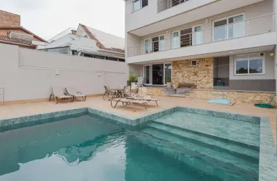 Casa com 4 quartos à venda na Avenida General Barreto Viana, 332, Chácara das Pedras, Porto Alegre