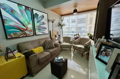 Apartamento 3 dormitórios, suite, garagem com portaria 24hs.