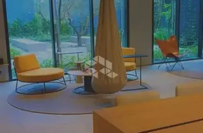 Apartamento a venda na cidade baixa com 2 dormitorios sendo 2 suites com 60,70 m²