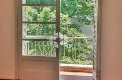 Apartamento 2 dormitórios e vaga no bairro petrópolis