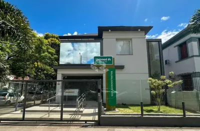 Casa comercial no coração do menino deus - localização privilegiada