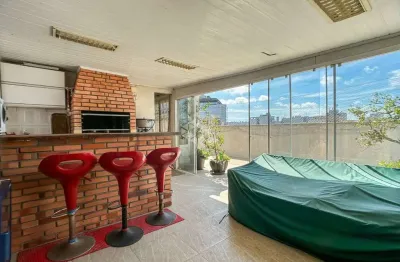 Cobertura 3 dormitórios com suíte, excelente localização, andar alto com vista.
