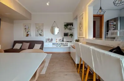 Apartamento flat , 1 dorm., duas sacadas com vista para o por doi sol, infra total de serviço de hotel.