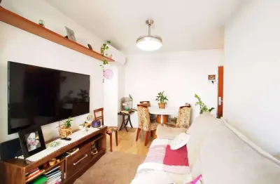 Lindo apartamento de 1 dormitório, reformado e com vaga