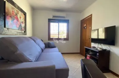 Casa térrea, 48m², terreno com 150m² bairro bela vista em sapucaia do sul