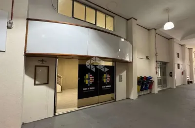 Loja  espaçosa com mezanino de 54 m²  no edifício epicuê - centro - canoas rs.