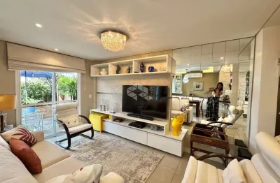 Sobrado  com 161m² , 3 quartos (1 suíte)  e 2 vagas cobertas no condomínio resiidêncial privilege exclusive house em canoas rs