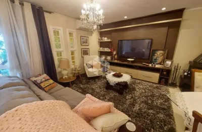 Casa com 3 dormitórios com piscina e quiosque na scharlau em são leopoldo