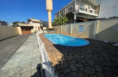 Sobrado em condomínio, 3 quartos sendo 1 súite, 1 vaga de garagem coberta no Bairro São Jorge - Novo Hamburgo RS