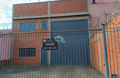 Pavilhão à venda no centro de canoas - localização estratégica!