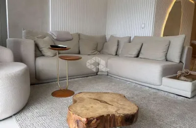 Apartamento 2 dormitórios com suíte, mobiliado no centro de canoas