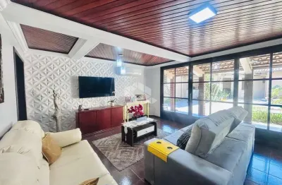 Casa sobrado 3 dormitórios, suíte master,  2 salas comerciais - centro - canoas