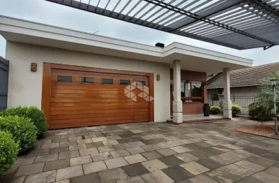 Casa com 158,53m² com quiosque no bairro santa catarina