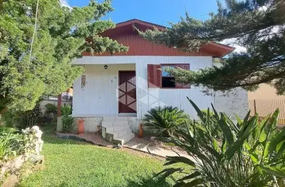 Casa de 03 dormitórios no bairro são roque em farroupilha
