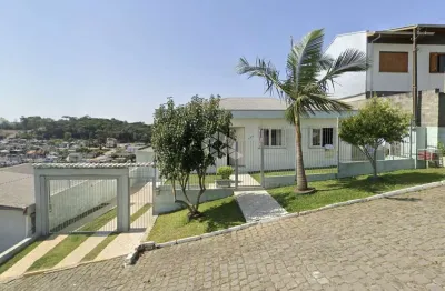 Casa com 5 quartos à venda na Zélia Pratti, 177, Industrial, Farroupilha