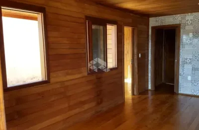 Casa de madeira com 03 dormitórios no bairro são josé