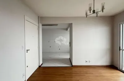 Apartamento no centro de farroupilha, perto de tudo