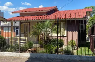 Casa com 3 quartos à venda na Rua Nilo José Corte, 368, Desvio Rizzo, Caxias do Sul