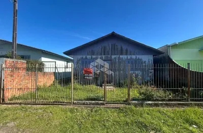 Casa com 3 quartos à venda na Rua Wilson Tartarotti, 491, Primeiro de Maio, Farroupilha