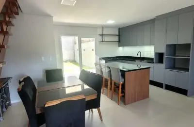 Casa com 3 quartos suíte, garagem pra dois carros, no bairro belvedere