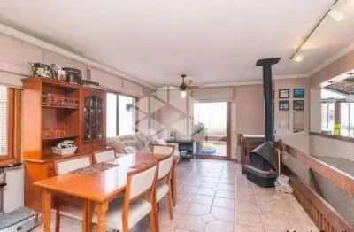 Cobertura a venda de 02 dormitórios sendo 1 suíte e duas vagas no bairro mont ´serrat, porto alegre - rs