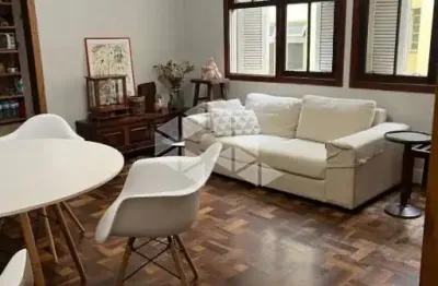 Apartamento à venda com 03 dormitórios, sendo 01 suíte na rua santos neto no bairro petrópolis em porto alegre / rs.