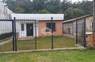 Casa à venda na avenida juca batista no bairro belém novo em porto alegre / rs.