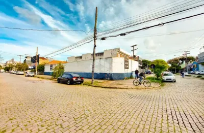 Barracão / Galpão / Depósito à venda na Avenida Amazonas, 696, São Geraldo, Porto Alegre