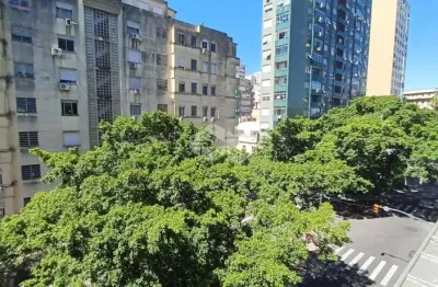 Apartamento à venda 2 dormitórios com sacada no centro histórico de porto alegre/ rs