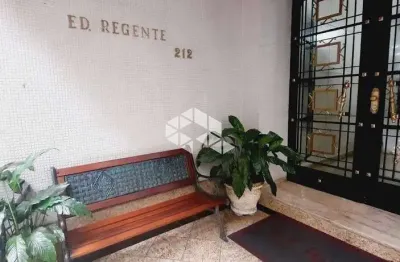Apartamento 3 dormitórios com sacada, av. salgado filho, centro histórico - porto alegre/rs