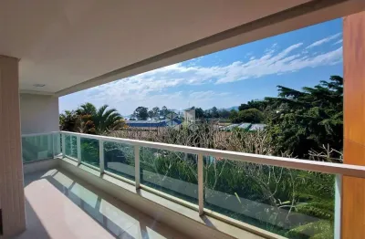 Apartamento com 3 suítes, 2 vagas de garagem na beiramar em florianópolis/sc.