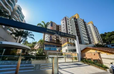 Apartamento semimobiliado com 4 dormitórios sendo 1 suíte, 2 vagas de garagem no bairro itacorubi em florianópolis/sc.