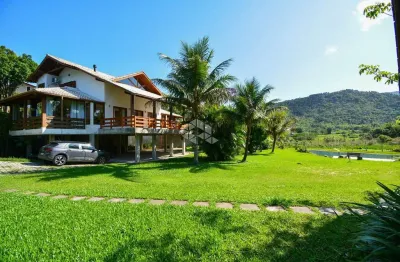 Terreno com casa à venda com 39.952m² de área total no rio vermelho, florianópolis/sc