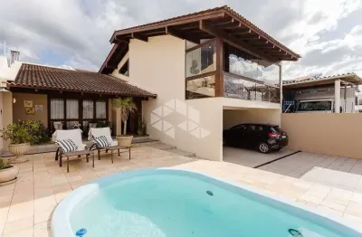 Casa semimobiliada com vista para o mar com 3 dormitórios/quartos a venda - balneário, florianópolis sc