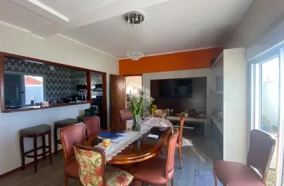 Casa residencial com vista para o mar, 2 andares,  5 suítes e 4 vagas de garagem - balneário do estreito - florianópolis/sc.